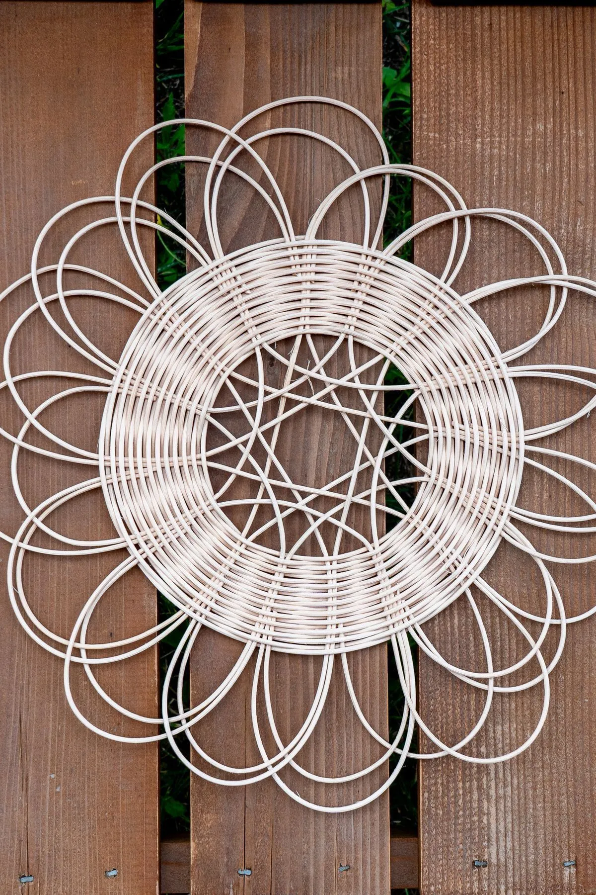 Rattan El Yapımı Duvar ve Bahçe Süsü - Görsel 3