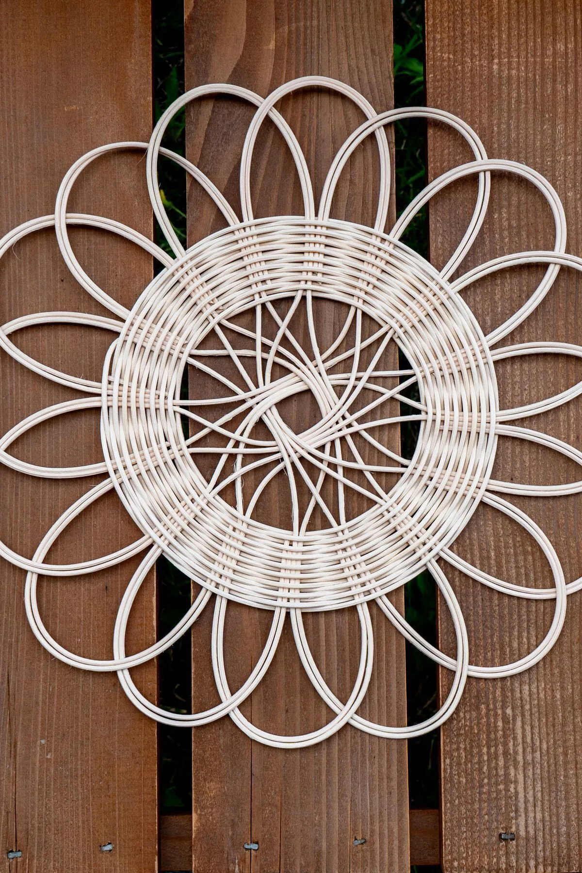 Rattan El Yapımı Duvar ve Bahçe Süsü - Görsel 3