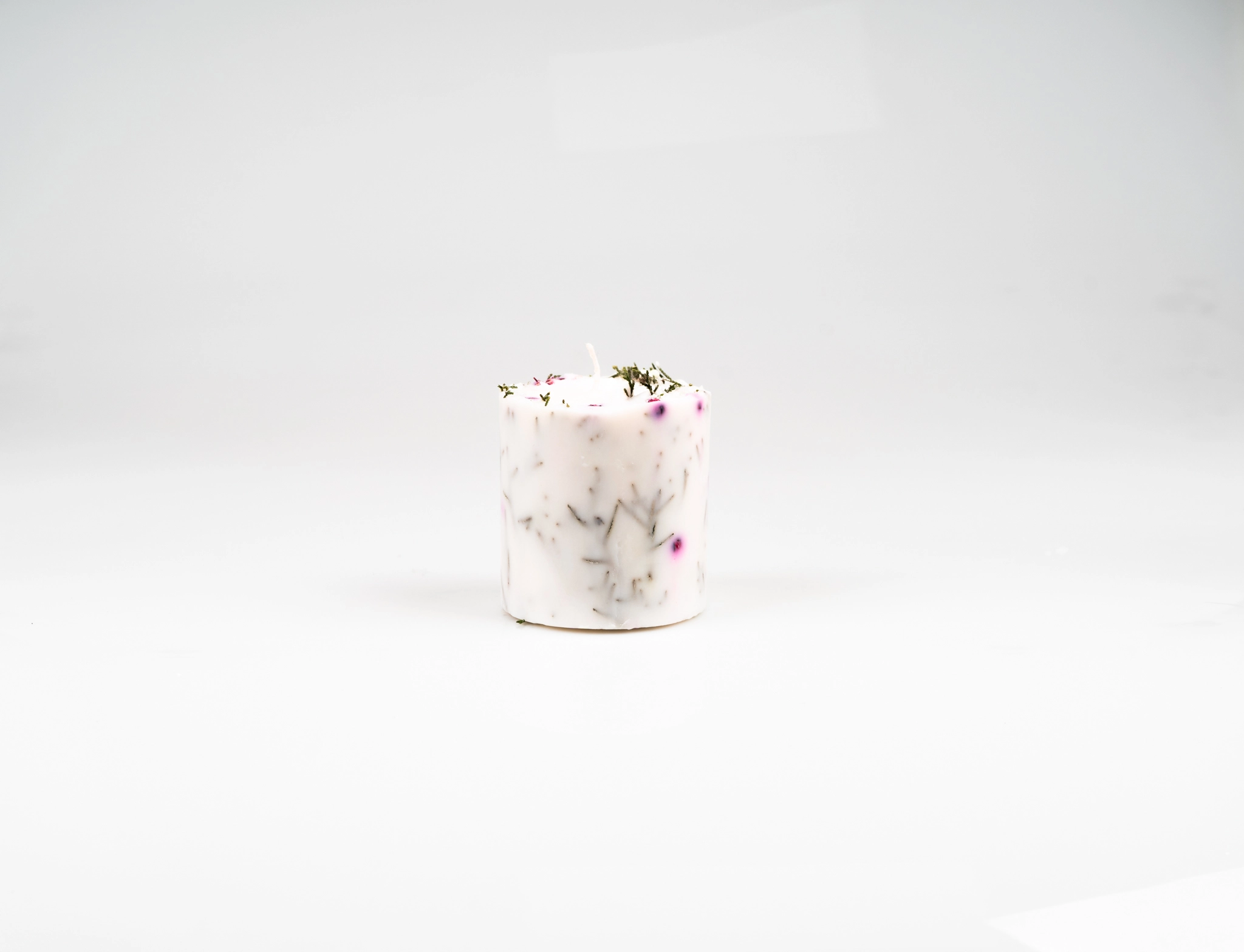 ÇAM AĞACI YAPRAKLI VANİLYA KOKULU DEKORATİF SOYA MUMU (KÜÇÜK BOY) - Görsel 4