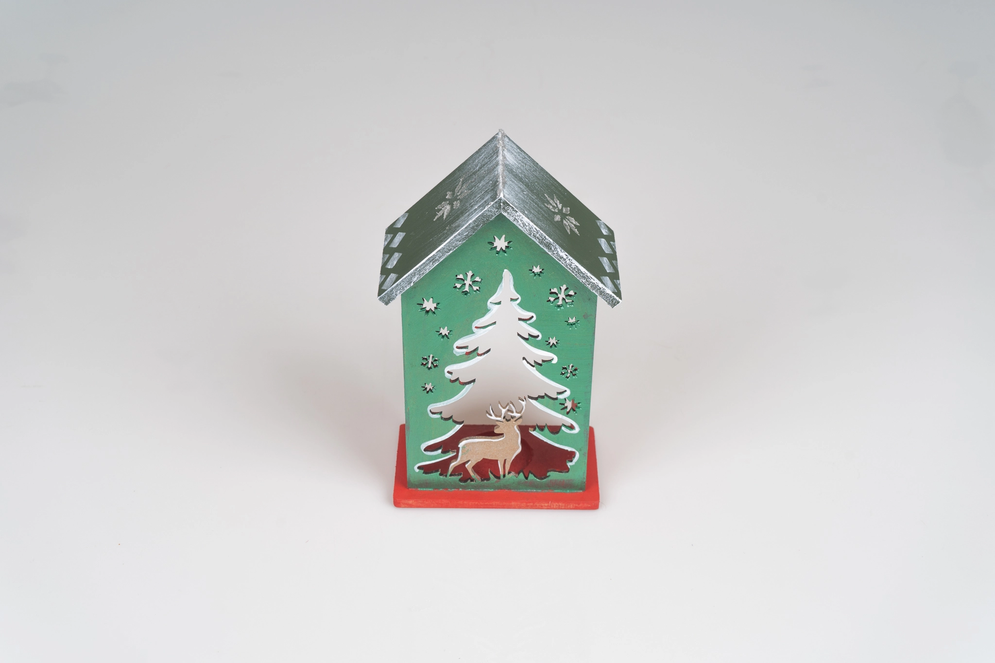 çam ağaçlı ev mumluk