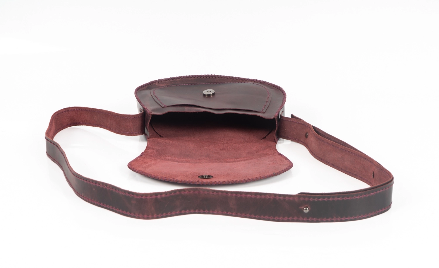 CRAZY BASKILI MOR RENKLİ HAKİKİ DERİ ÇAPRAZ ÇANTA - Görsel 2