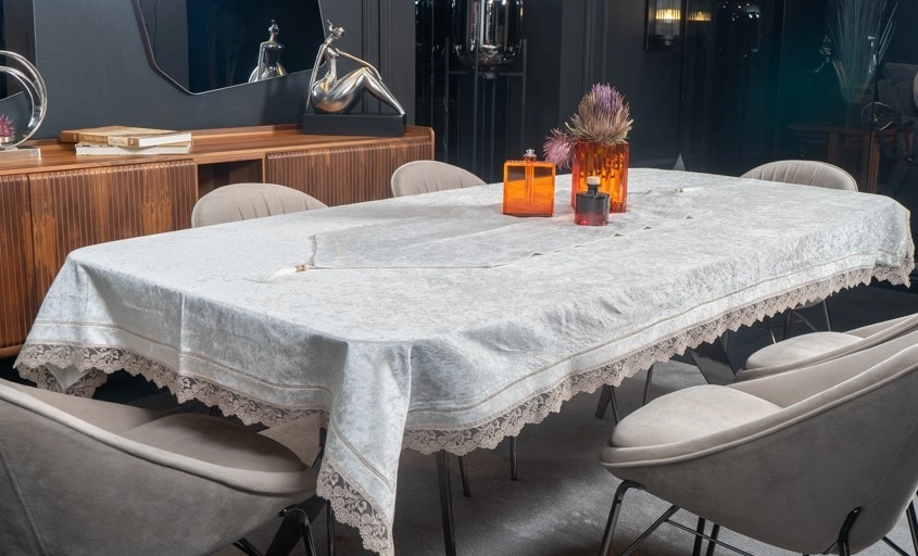 Dantelli Kadife Servis Örtüsü