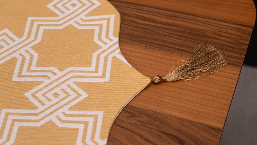 Duck Kumaşına Çalışılmış Sarı Desenli Runner - Görsel 3