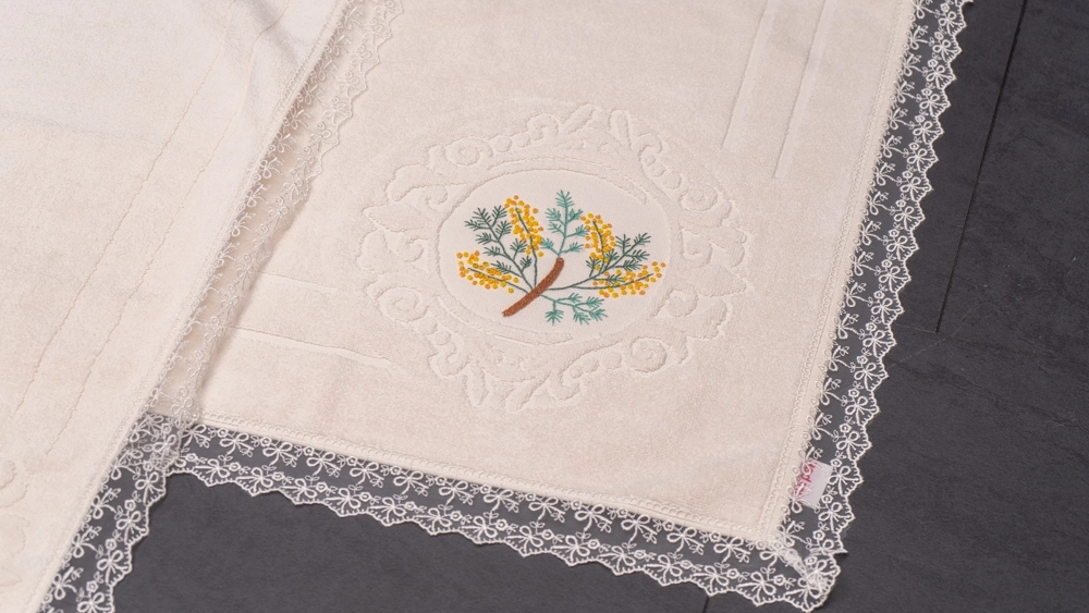 Elde işlemeli banyo paspas takımı