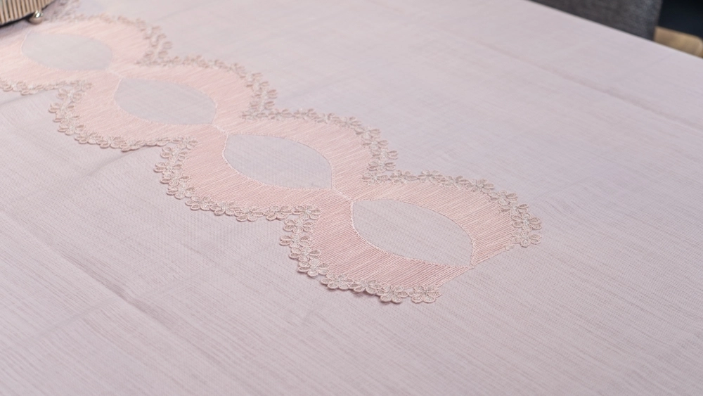 Gardenya Kumaştan Fransız Güpürlü Masa Örtüsü - Görsel 2