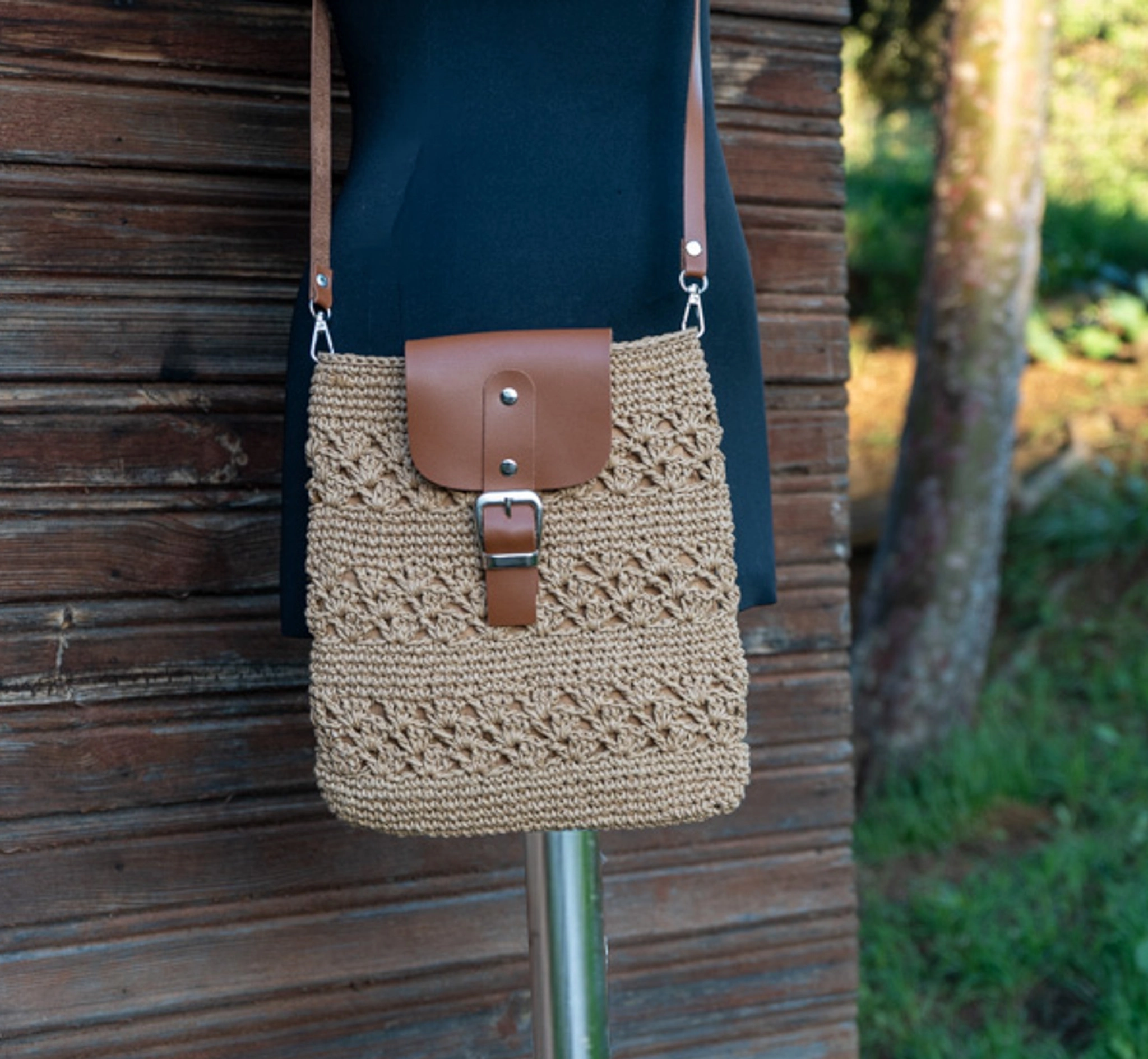 Hasır Rengi Kağıt İp Deri Kapaklı Çapraz Çanta - Görsel 3