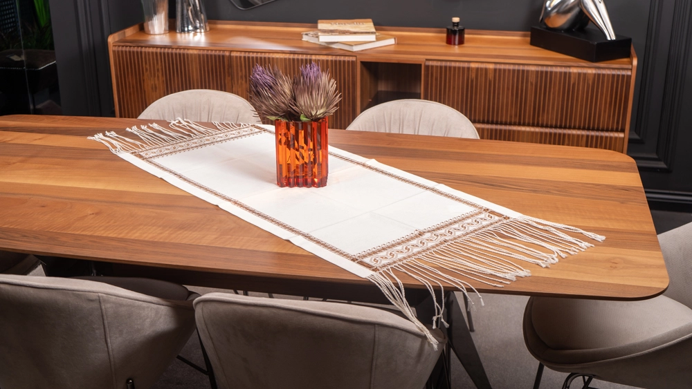 Keten Üzerine Elde İşlenmiş Antep Ajuru Runner