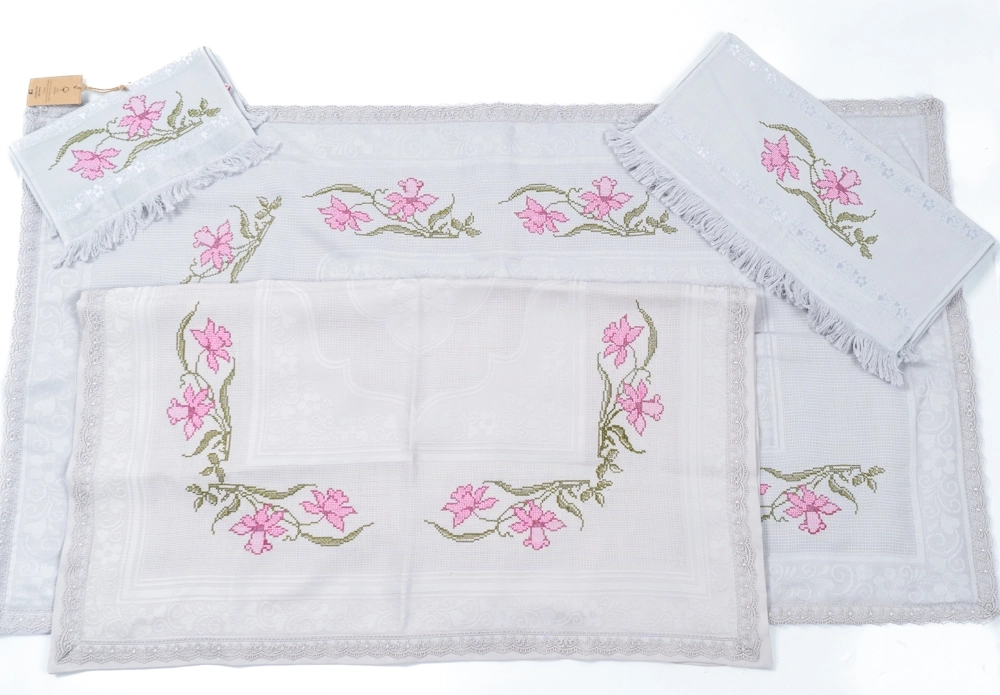 Kupon etamin kumaş karanfil desenli seccade takımı