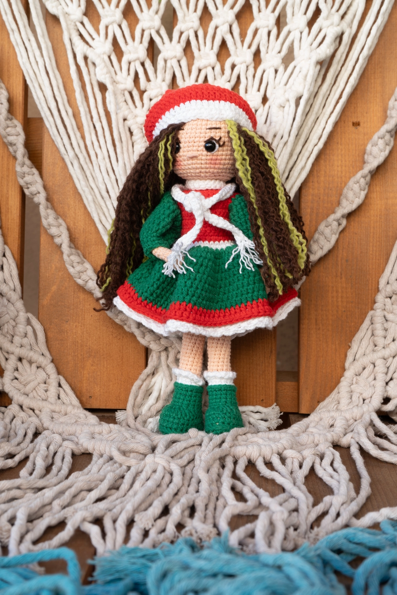 Loncadan Belin Bebek Amigurumi Organik Tığ Örgü Oyuncak (25 cm)