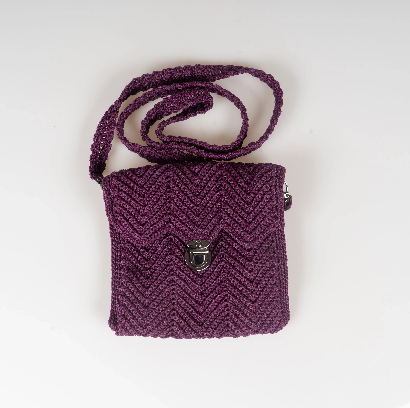 Mor Zikzak Makrome Çanta Tığ Örgü