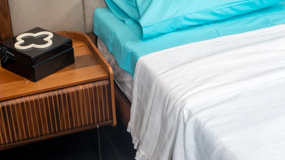 Pamuklu Çift Kişilik Fistolu Beyaz Yatak Örtüsü Turkuaz Çarşaf Yastık - Görsel 2