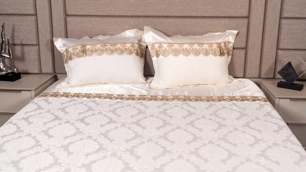 pamuklu gri desenli yatak örtüsü - Görsel 2