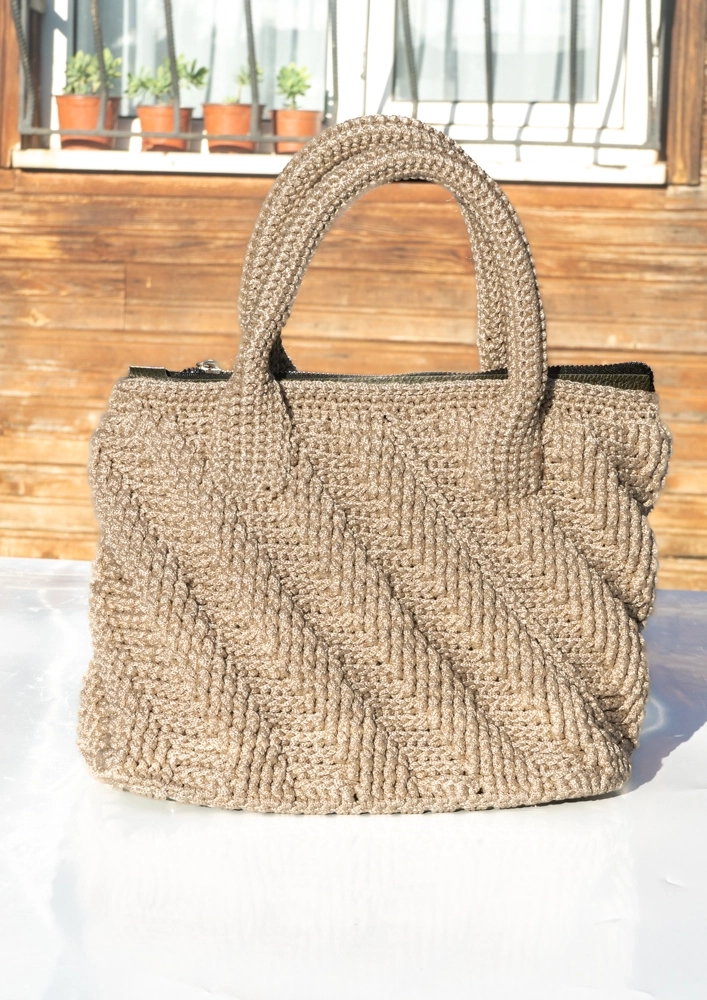 Polyester astarlı fermuarlı kol çantası - Görsel 2