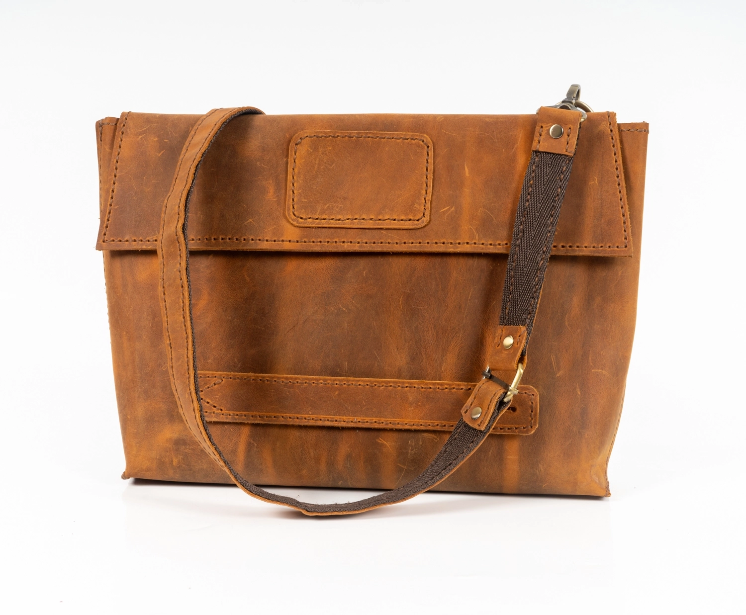 TABA RENGİ HEM ELDE TUTMA PATI OLAN HEMDE UZUN ÇAPRAZ ASKILI HAKİKİ DERİ TABLET ÇANTASI