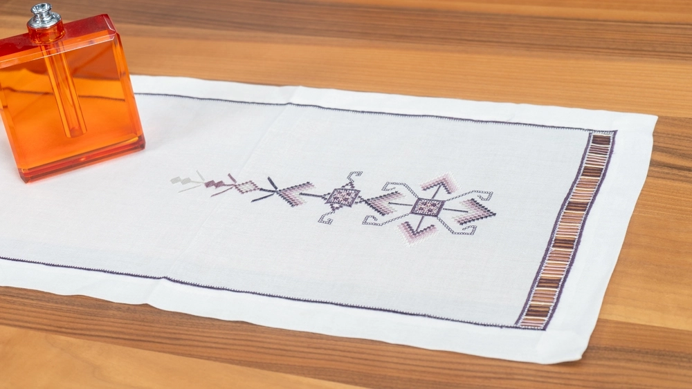 Uğur İpek Goblen Üzerine Çamaşır İpeği İle Elde İşlenmiş Antep İşi Runner - Görsel 4