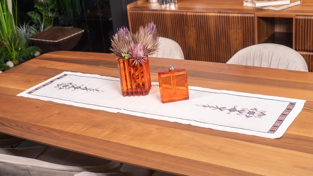 Uğur İpek Goblen Üzerine Çamaşır İpeği İle Elde İşlenmiş Antep İşi Runner - Görsel 3