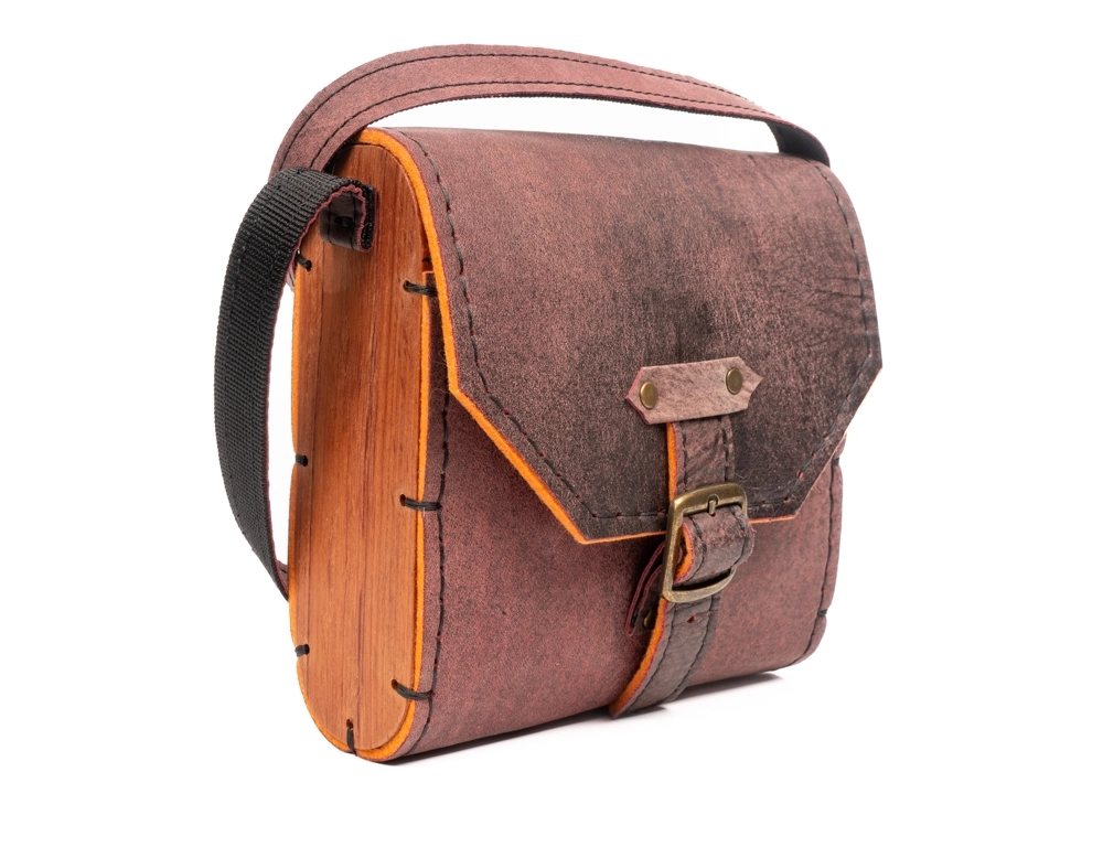 Yanları Masif Ahşaptan Hakiki Deri El Yapımı Omuz Çantası