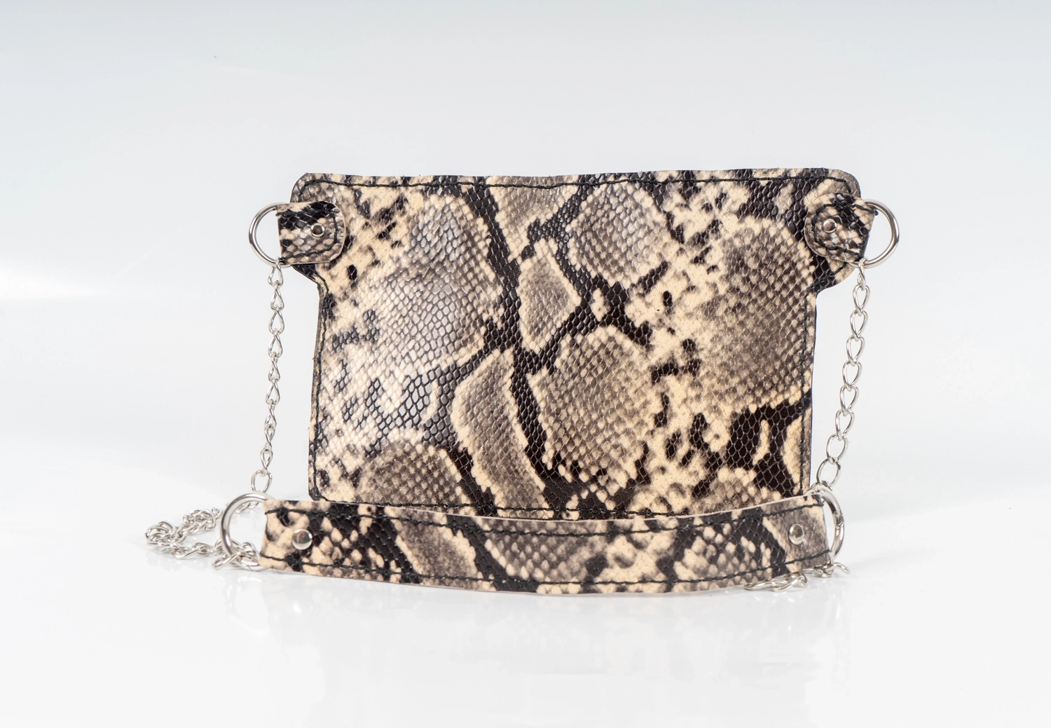 YILAN BASKI DESENLİ HAKİKİ DERİ BEL ÇANTASI - Görsel 2