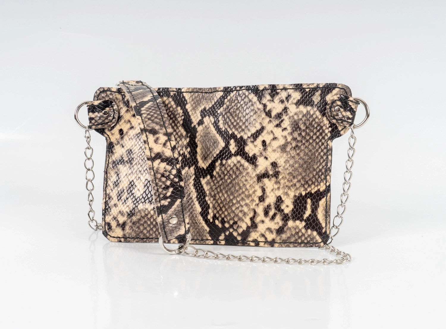 YILAN BASKI DESENLİ HAKİKİ DERİ BEL ÇANTASI